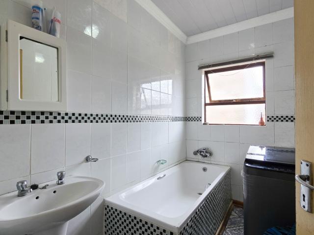 3 Bedroom House For Sale in King Williams Town Central