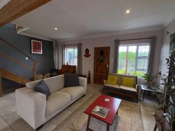 3 Bedroom House For Sale in Kleinkrantz