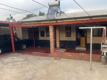 3 Bedroom House For Sale in Klipspruit West
