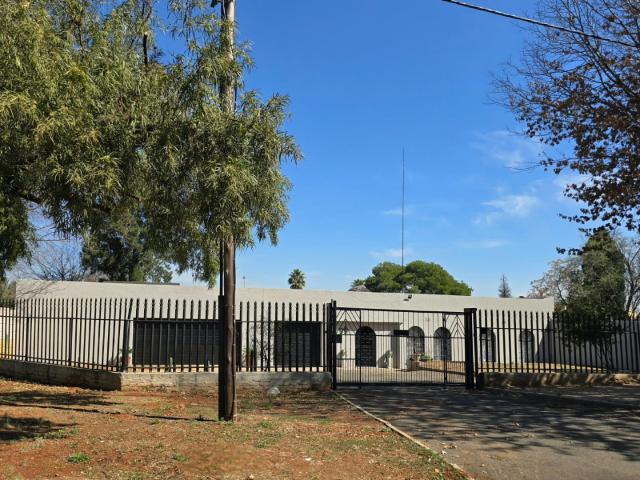 3 Bedroom House For Sale in Klipwater