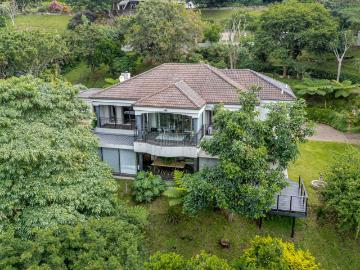 3 Bedroom House For Sale in Kloof