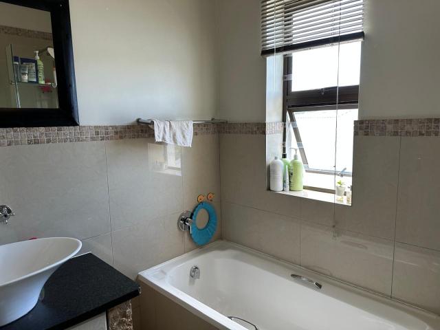 3 Bedroom House For Sale in Kraaibosch Country Estate