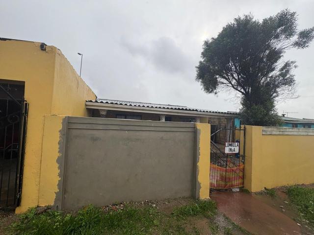 3 Bedroom House For Sale in Kwazakhele