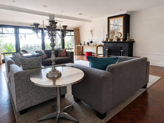 3 Bedroom House For Sale in Houghton Estate