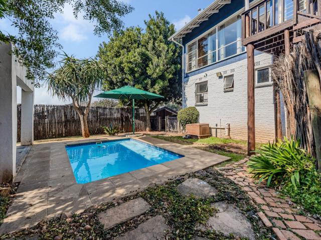 3 Bedroom House For Sale in Honeyhills
