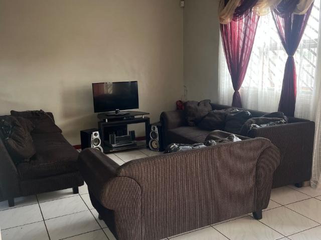 3 Bedroom House For Sale in Haven Hills