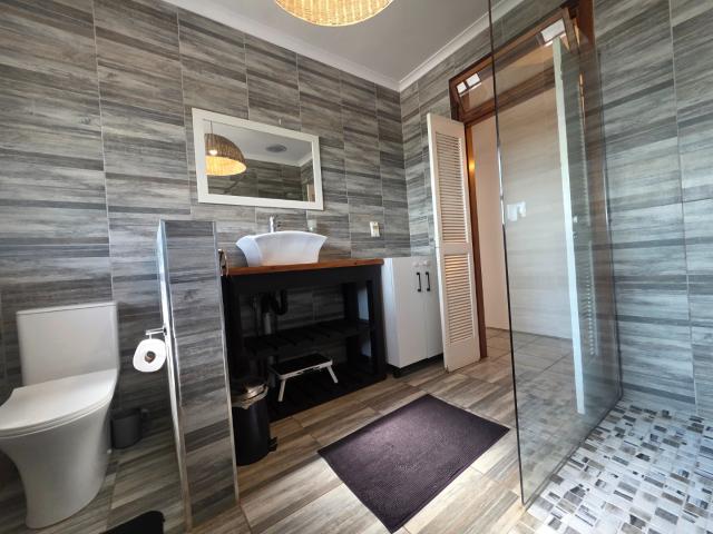 3 Bedroom House For Sale in Hayfields