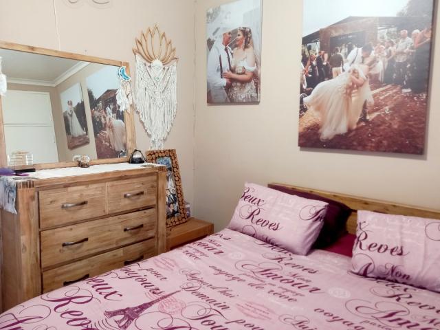 3 Bedroom House For Sale in Hazeldene