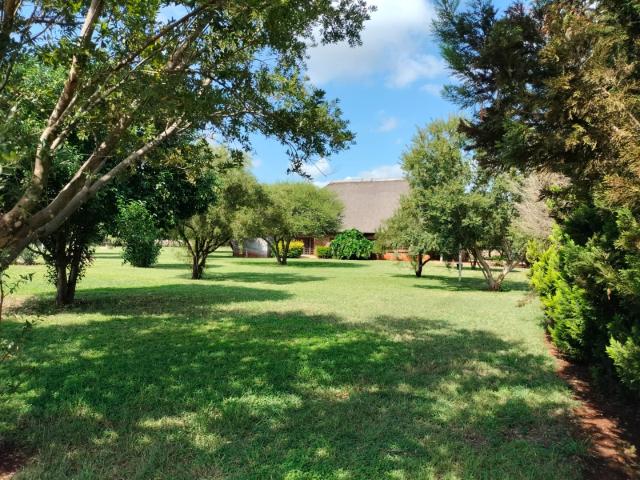 3 Bedroom House For Sale in Haakdoornboom AH