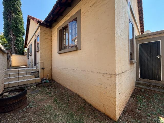 3 Bedroom House For Sale in Halfway Gardens