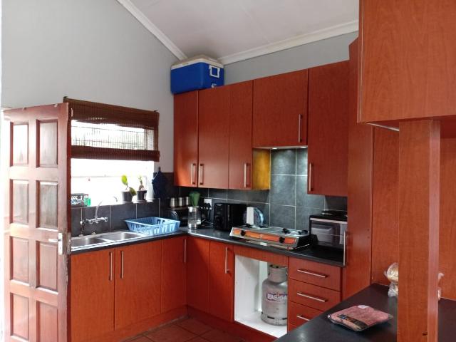 3 Bedroom House For Sale in Heuwelsig Estate