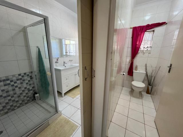 3 Bedroom House For Sale in Heuwelsig