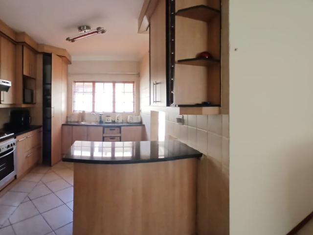 3 Bedroom House For Sale in Heatherview