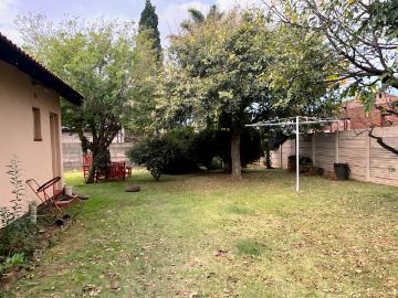 3 Bedroom House For Sale in Helikon Park