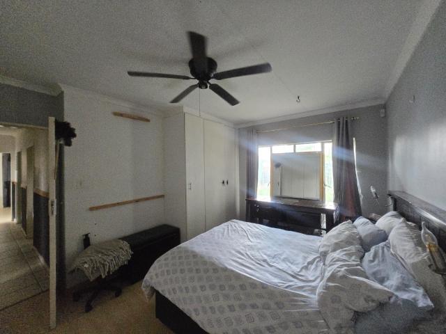 3 Bedroom House For Sale in Henley On Klip