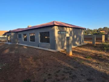 3 Bedroom House For Sale in Henley On Klip