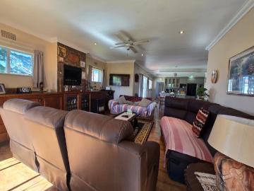 3 Bedroom House For Sale in Henley On Klip
