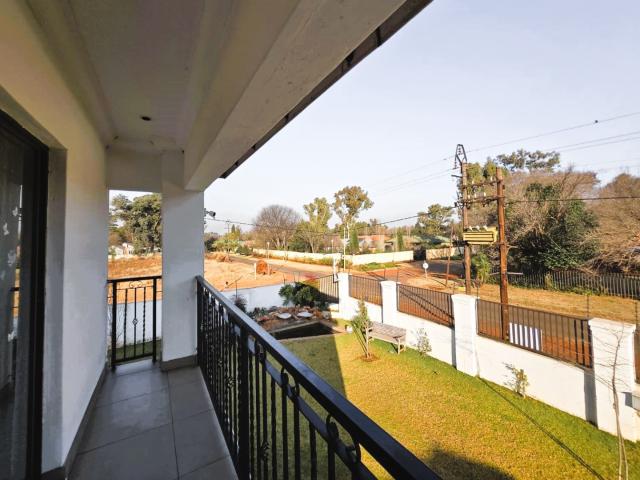 3 Bedroom House For Sale in Henley On Klip
