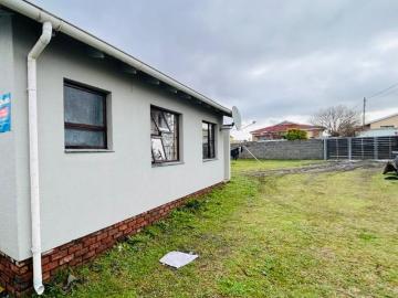 3 Bedroom House For Sale in Highgate