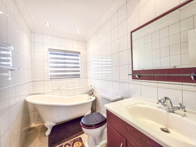3 Bedroom House For Sale in Highveld