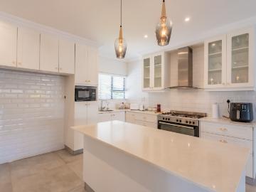 3 Bedroom House For Sale in Hillcrest Central