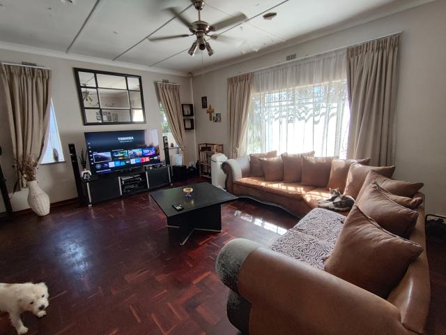 3 Bedroom House For Sale in Hurlyvale
