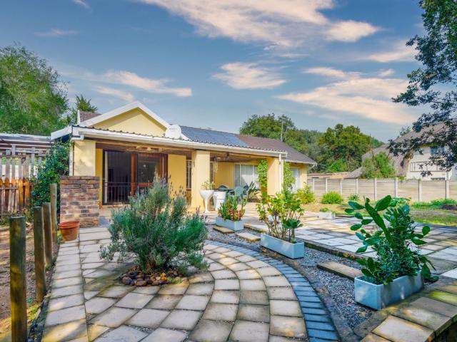 3 Bedroom House For Sale in Johannesburg North