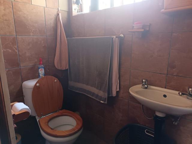3 Bedroom House For Sale in Jordania