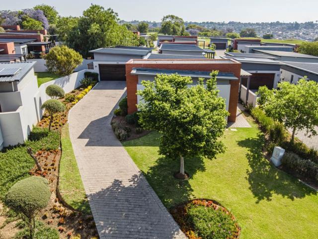 3 Bedroom House For Sale in Jackal Creek Golf Estate