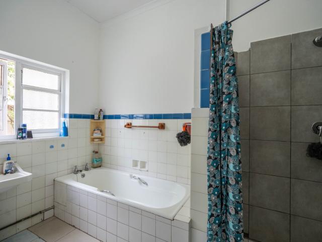 3 Bedroom House For Sale in Oatlands