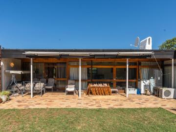 3 Bedroom House For Sale in Oatlands