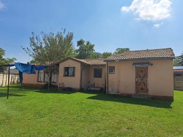 3 Bedroom House For Sale in Oberholzer