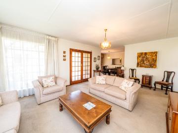 3 Bedroom House For Sale in Oriel