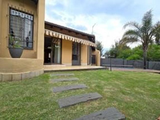 3 Bedroom House For Sale in Ormonde