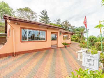 3 Bedroom House For Sale in Lotusville