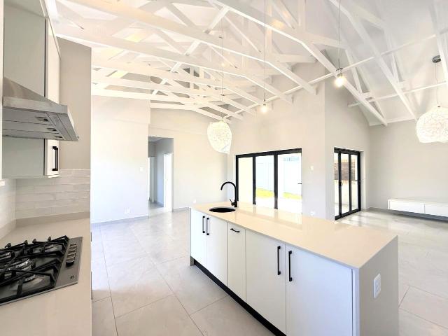 3 Bedroom House For Sale in Lovemore Park