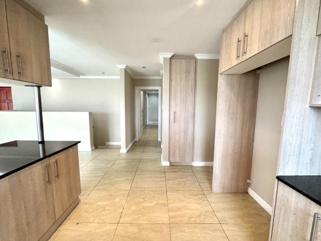 3 Bedroom House For Sale in Lovemore Park
