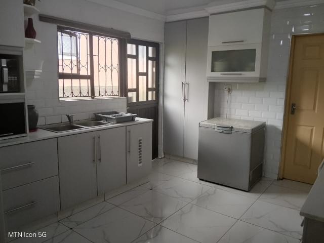 3 Bedroom House For Sale in Lovu