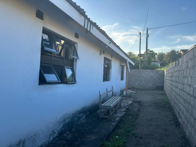 3 Bedroom House For Sale in Lovu