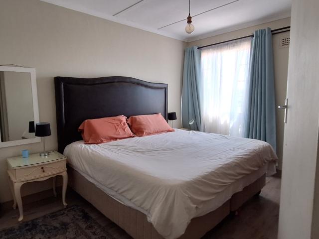 3 Bedroom House For Sale in Longcroft