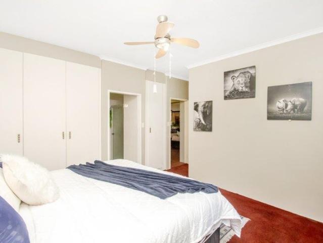 3 Bedroom House For Sale in Lonehill