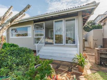 3 Bedroom House For Sale in La Mercy