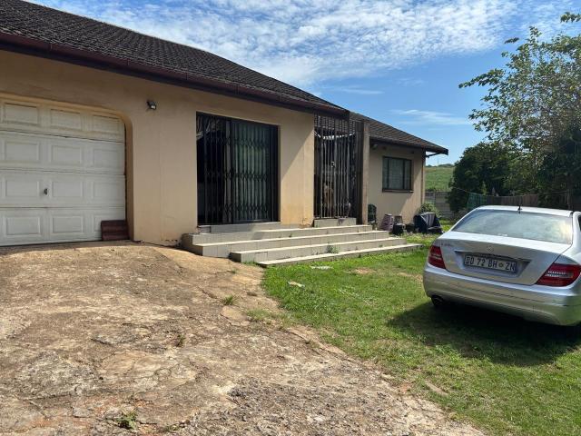 3 Bedroom House For Sale in La Mercy