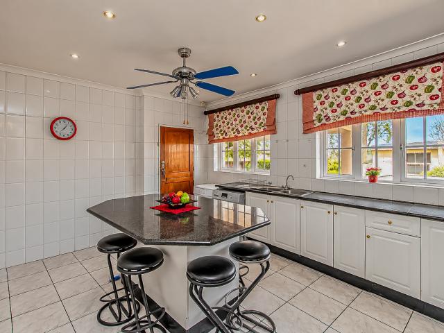 3 Bedroom House For Sale in Lambton