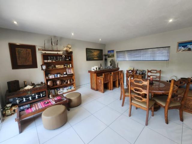3 Bedroom House For Sale in Lambton