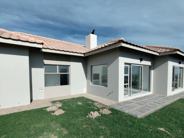 3 Bedroom House For Sale in Langebaan Country Estate