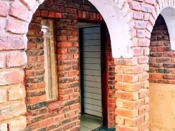 3 Bedroom House For Sale in Lethlabile