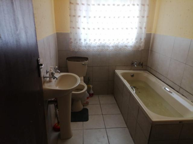 3 Bedroom House For Sale in Lethlabile