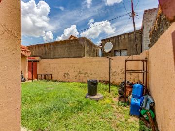 3 Bedroom House For Sale in Leboeng