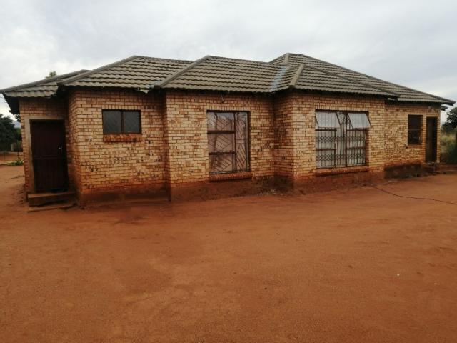 3 Bedroom House For Sale in Lebowakgomo Zone GA